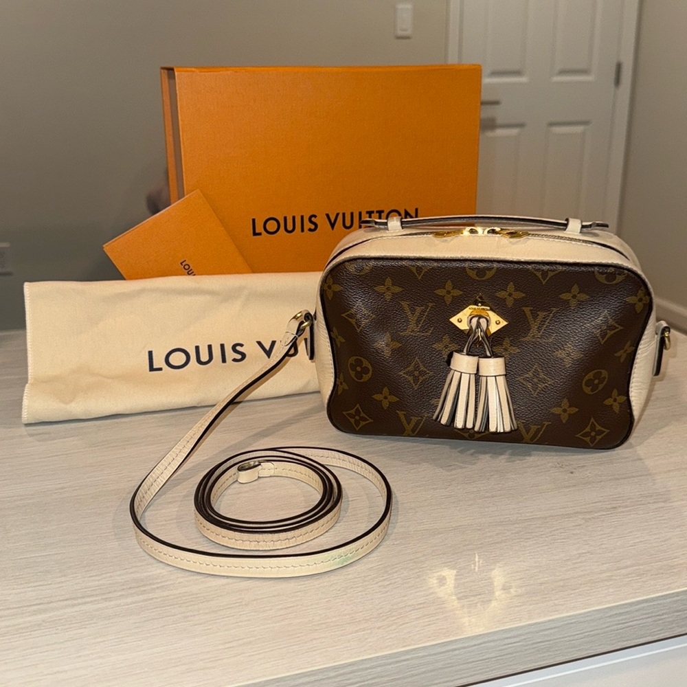 Louis Vuitton Saintonge Monogram Creme Crossbody Bag